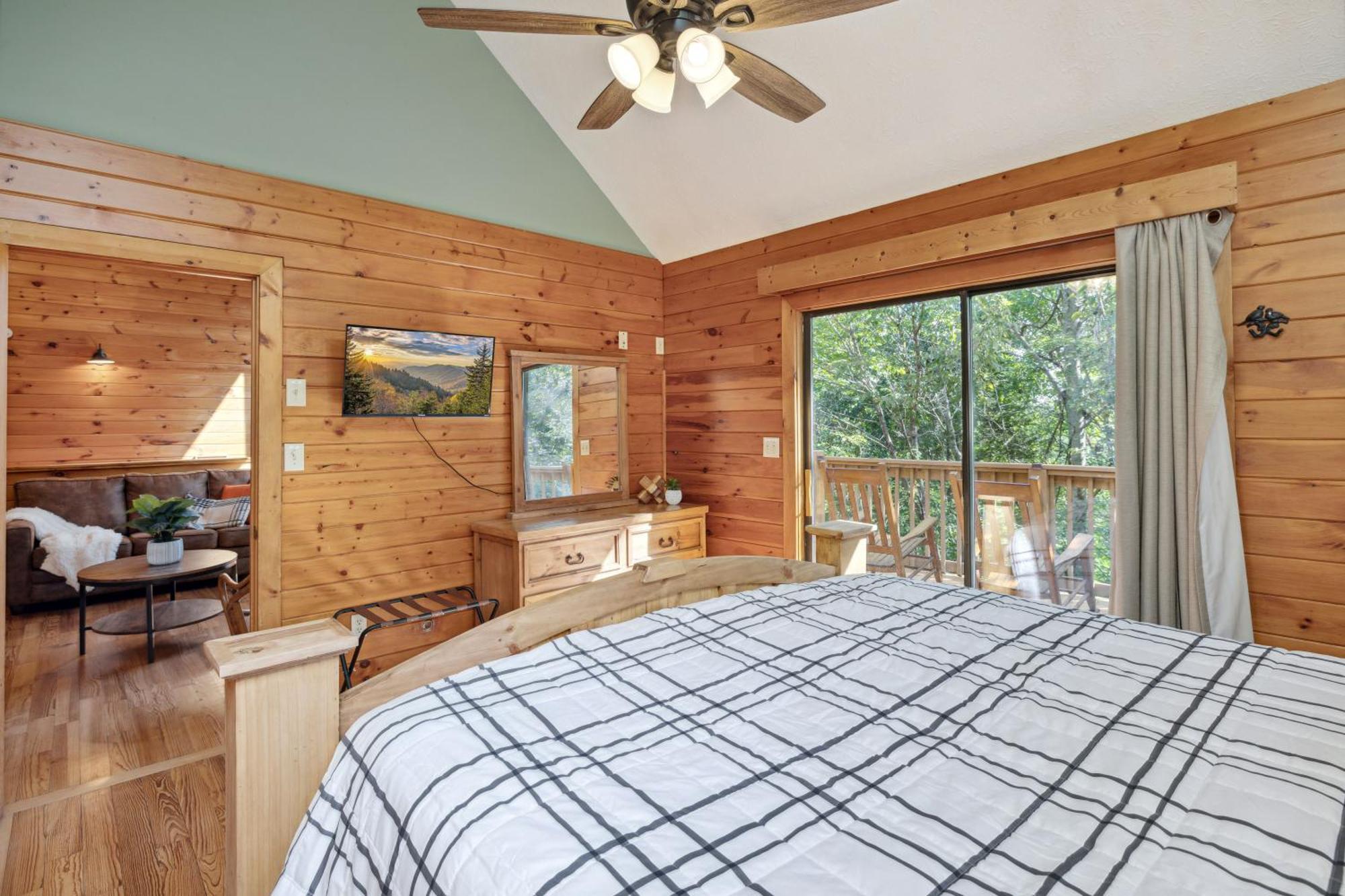 1 Min To The Parkway Spacious Cabin W 3 Suites And Extra Bedroom! Pigeon Forge Luaran gambar